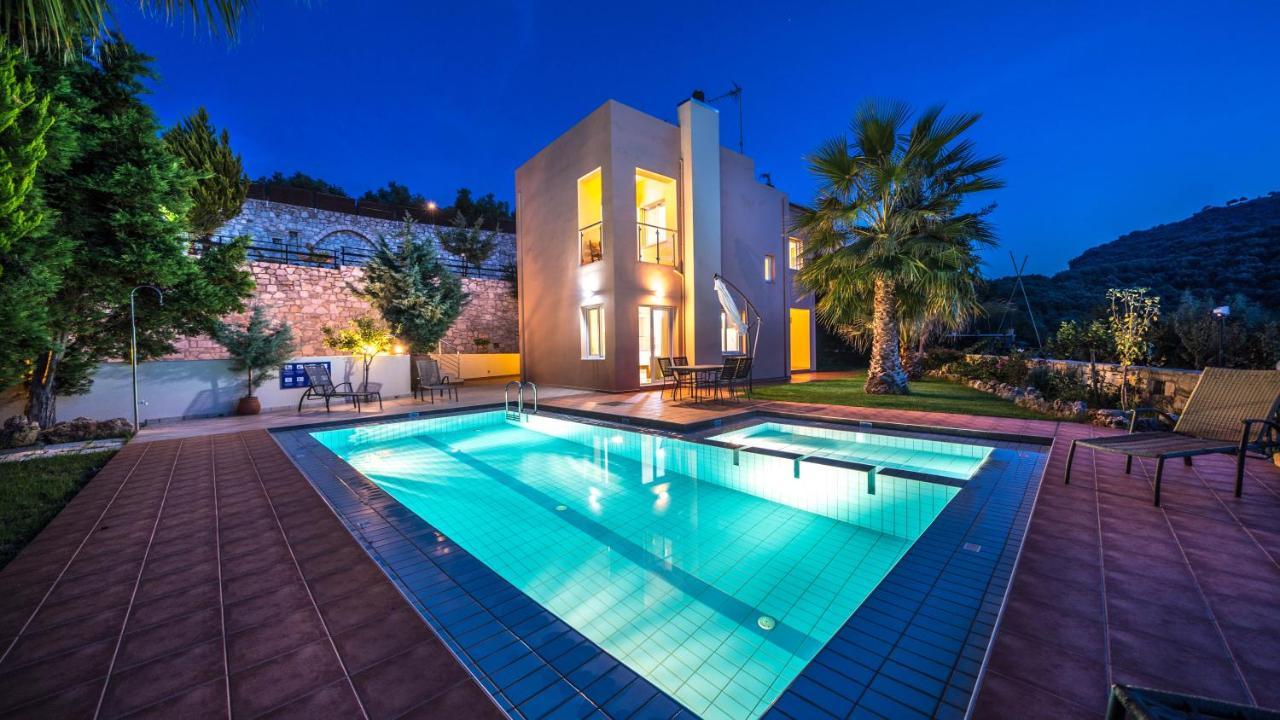Meliades Villas Agia Marina 외부 사진