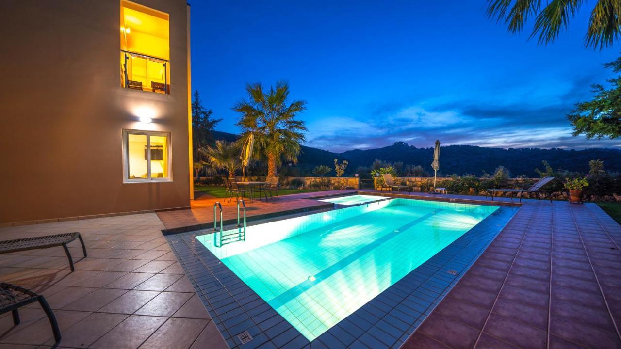 Meliades Villas Agia Marina 외부 사진