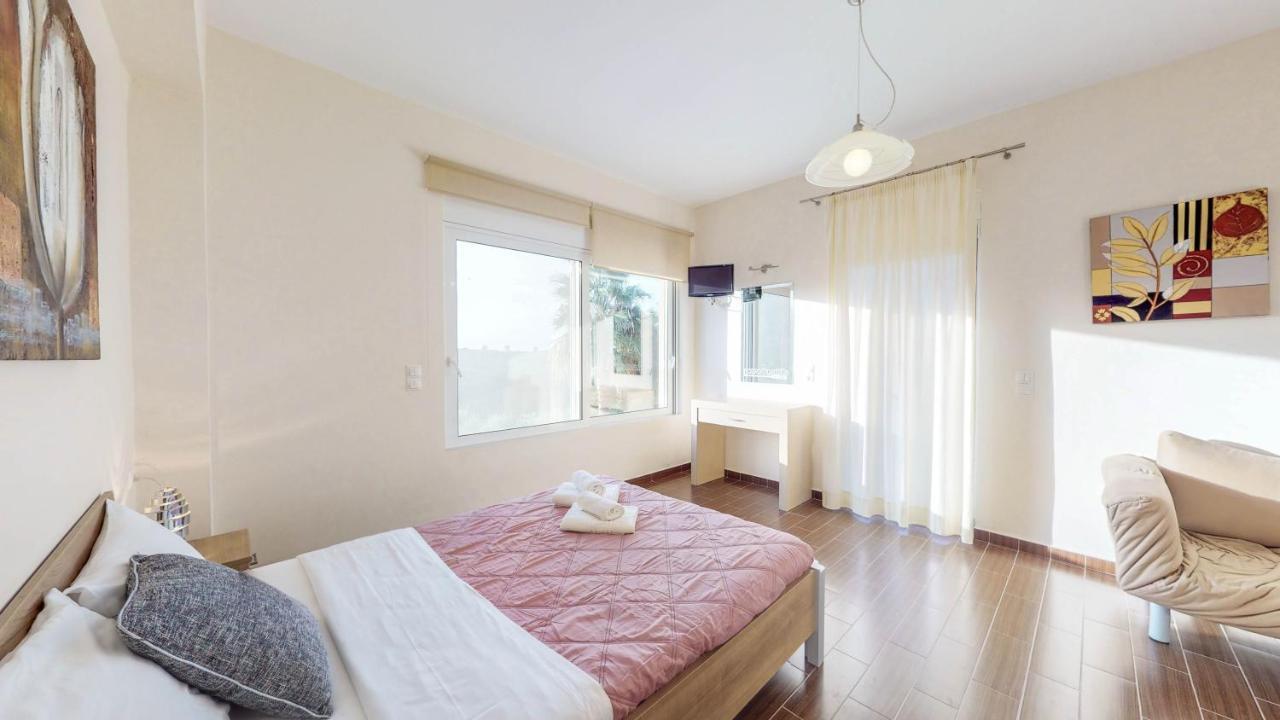 Meliades Villas Agia Marina 외부 사진