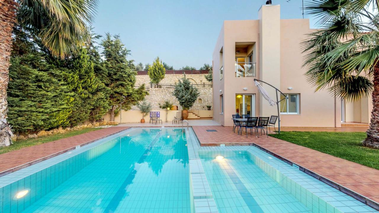Meliades Villas Agia Marina 외부 사진