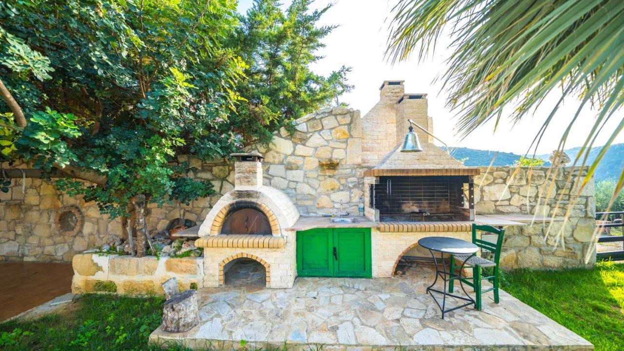 Meliades Villas Agia Marina 외부 사진