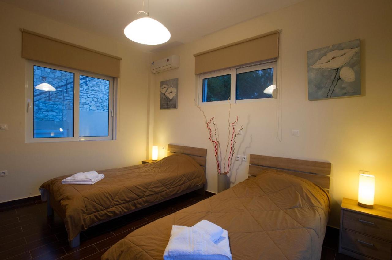 Meliades Villas Agia Marina 외부 사진
